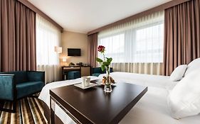 Hotel Victor Pruszków DeSilva